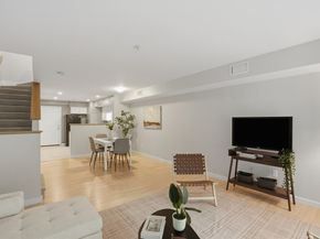 48 Phillips Road 17, Holden MA 01520