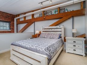 48 Water St 405, Worcester MA 01604