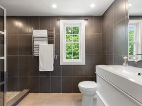 12 Powder House Rd Ext, Medford MA 02155