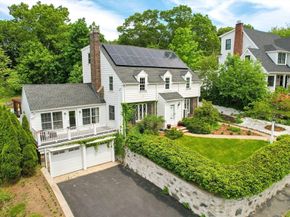 12 Powder House Rd Ext, Medford MA 02155
