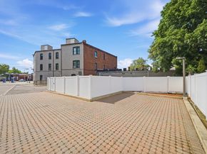 179 Park St 403, Medford MA 02155