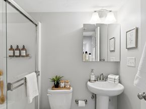 37 Jefferson Dr 37, Lexington MA 02420