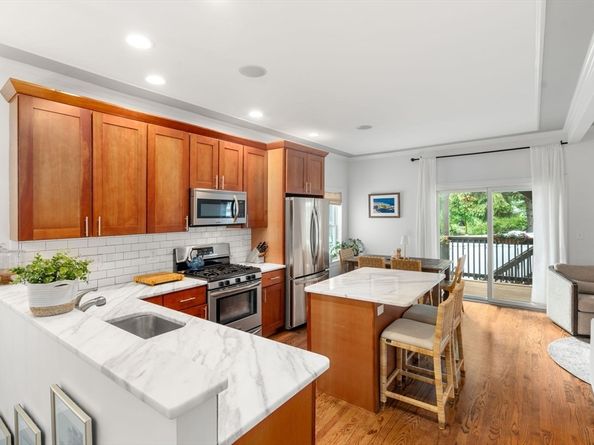 5 Flint Pl 1, Boston MA 02127