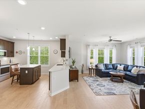 2301 Pennington Dr 2301, Walpole MA 02081