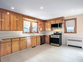 11-13 Alden St, Quincy MA 02169
