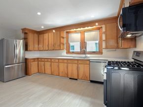 11-13 Alden St, Quincy MA 02169