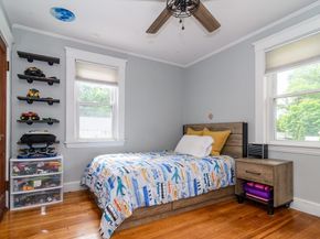 18 Hammond Rd, Natick MA 01760