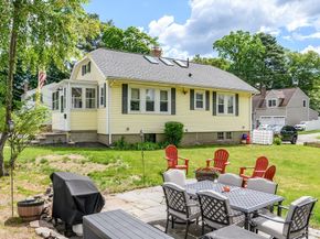 18 Hammond Rd, Natick MA 01760