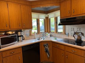 50 Baltic Ave, Brockton MA 02302