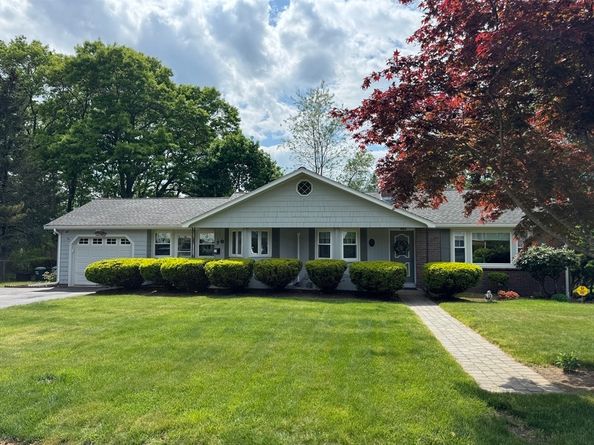 50 Baltic Ave, Brockton MA 02302