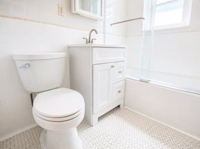 8 Walnut St 2, Everett MA 02149