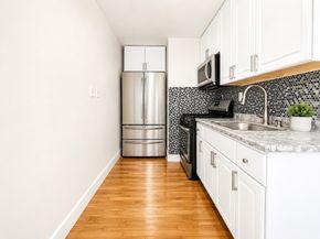 8 Walnut St 2, Everett MA 02149