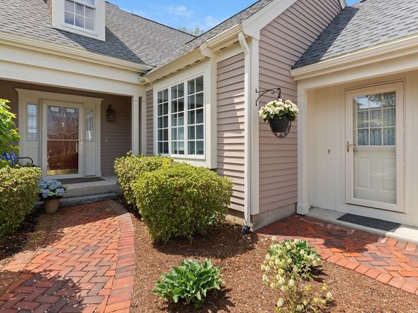 61 Great Hill Drive 61, Topsfield MA 01983