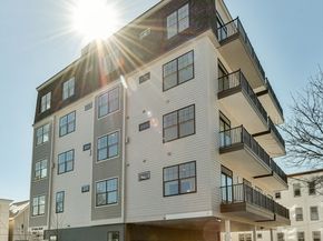 87 Parker St 402, Chelsea MA 02150