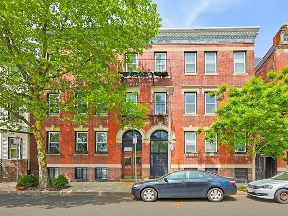 38 Frankfort Street, Boston MA 02128