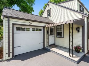 21 Rose Dr, Newton MA 02465