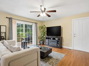 378 Moon Hill Rd, Northbridge MA 01534
