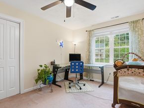 378 Moon Hill Rd, Northbridge MA 01534