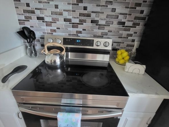 9 Hamilton Ave, Lynn MA 01902