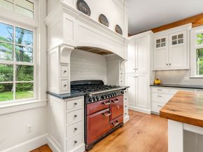 41 Longmeadow Road, Wellesley MA 02482