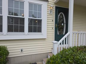 956 Warren Ave 4, Brockton MA 02301
