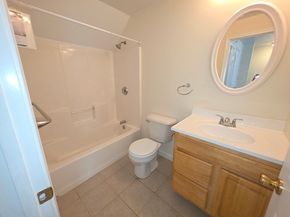 956 Warren Ave 4, Brockton MA 02301