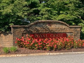 2 Rainbow Pond Dr 7, Walpole MA 02081