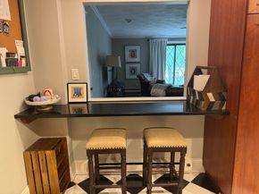 2 Rainbow Pond Dr 7, Walpole MA 02081