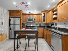 65 East India Row 3G, Boston MA 02110