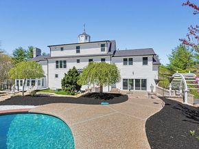 175 Pleasant St, Upton MA 01568