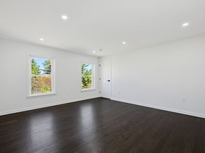 175 Pleasant St, Upton MA 01568