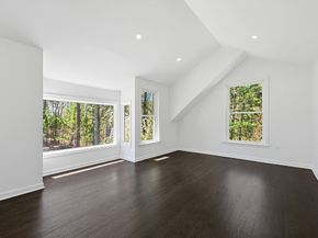 175 Pleasant St, Upton MA 01568