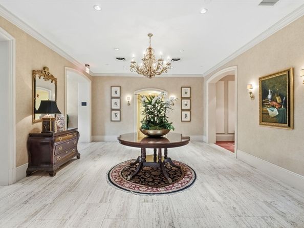 416 Commonwealth Ave 314, Boston MA 02115