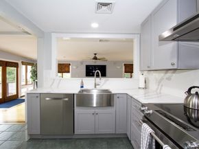4 Johns Ave, Middleton MA 01949