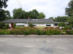 4 Johns Ave, Middleton MA 01949