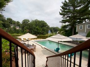 4 Johns Ave, Middleton MA 01949