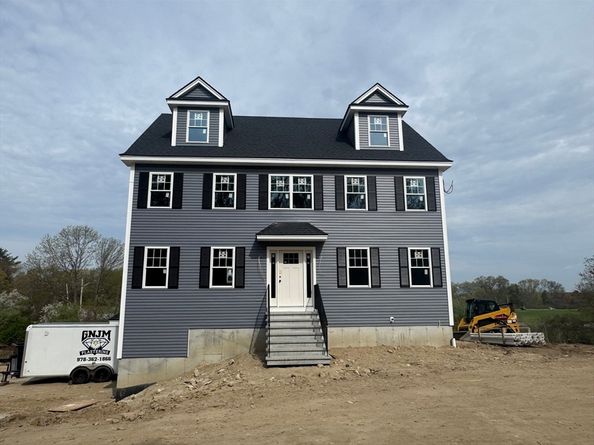 129 Old Westford Rd, Chelmsford MA 01824