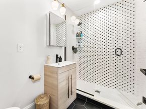 54 Bloomfield St 1, Boston MA 02124