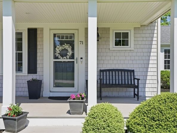 71 Fountain Knoll Ln, Kingston MA 02364
