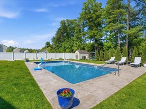 71 Fountain Knoll Ln, Kingston MA 02364