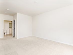 2305 Pennington Drive 305, Walpole MA 02081