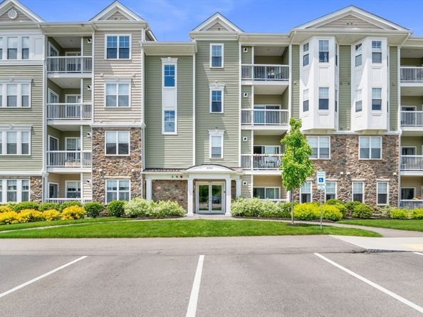 2305 Pennington Drive 305, Walpole MA 02081