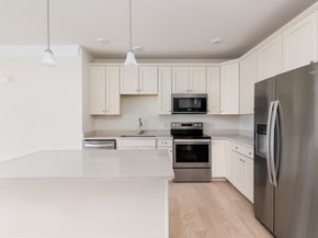 2305 Pennington Drive 305, Walpole MA 02081
