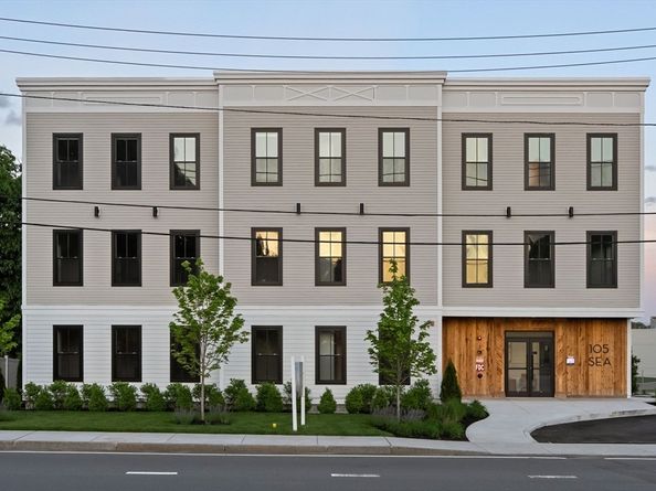 105 Sea Street 104, Quincy MA 02169