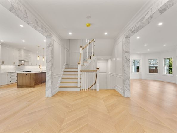 18 Naples Rd, Brookline MA 02446