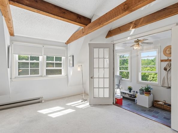 16 Middlesex St 8, Chelmsford MA 01863
