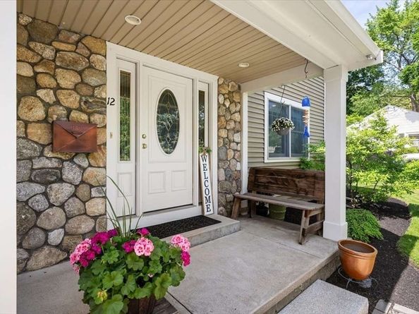 12 Mountain, Waltham MA 02451