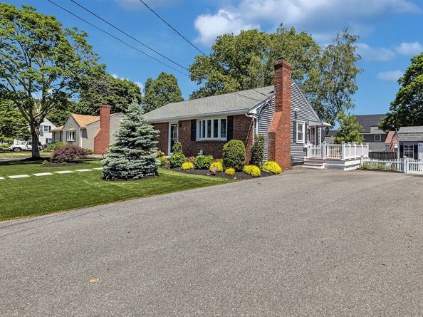 13 Willard St, Dedham MA 02026