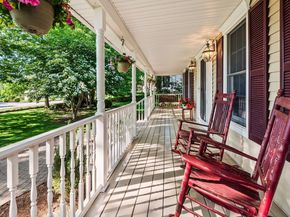 7 Woodcliffe Ave, Worcester MA 01604