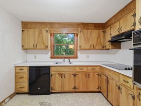 9 Keith Road, Wayland MA 01778